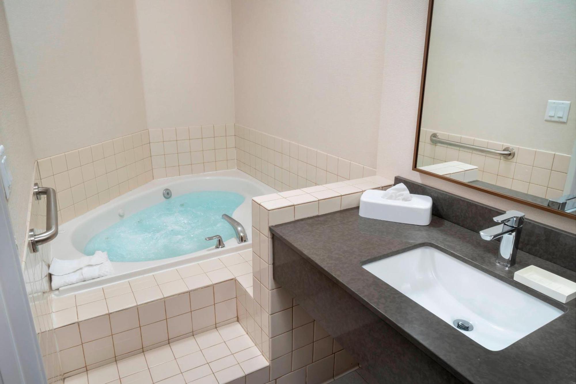 Fairfield Inn & Suites Bend Downtown Eksteriør bilde